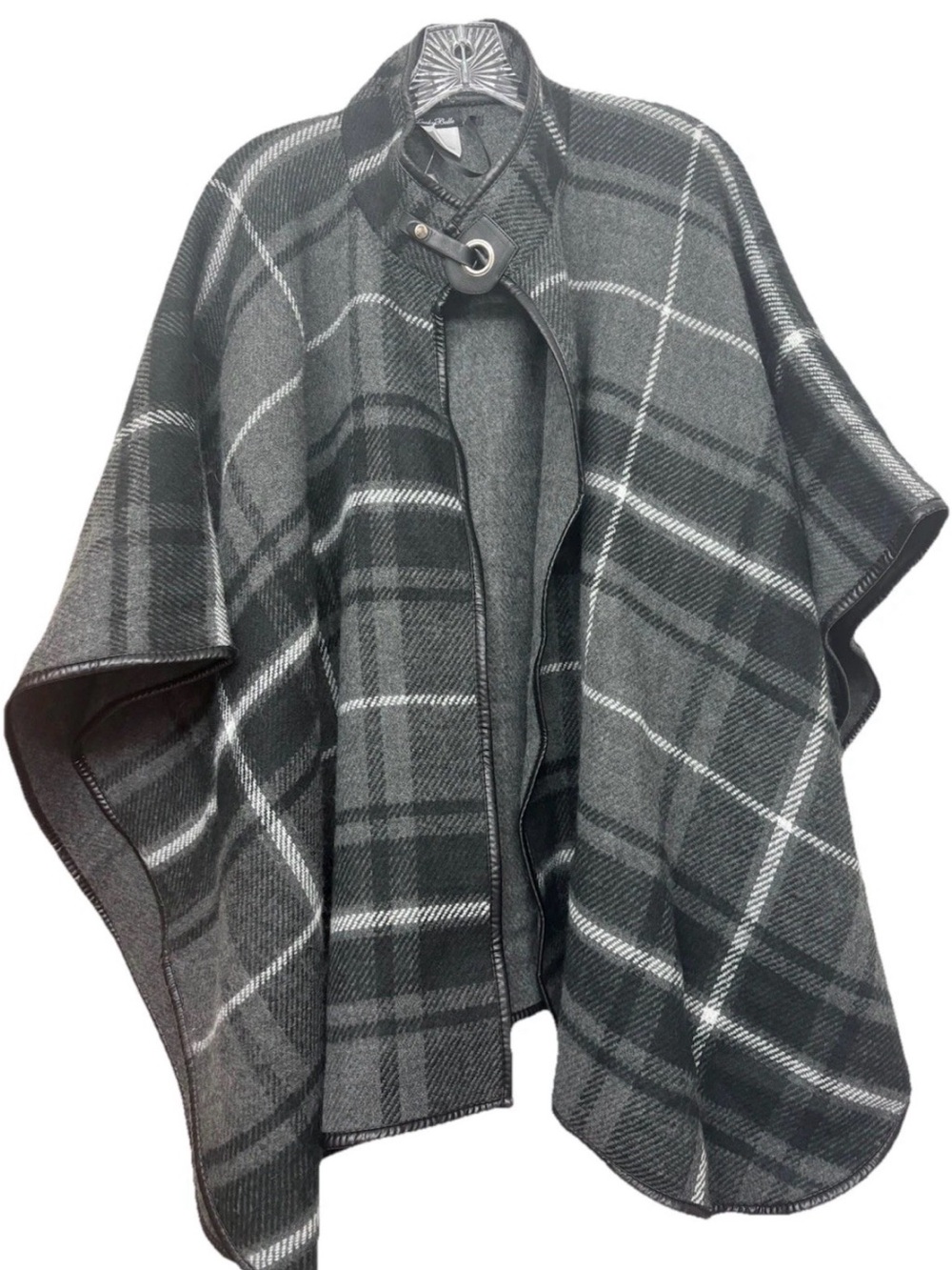 Lucky Belle Poncho Womens One Size NWT Black Gray Plaid Cape Faux Leather Trim